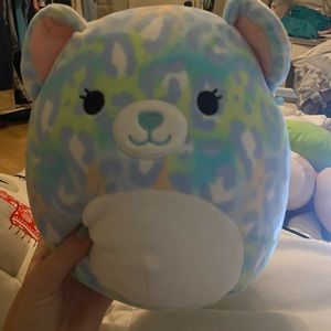 lindsay the leopard squishmallow